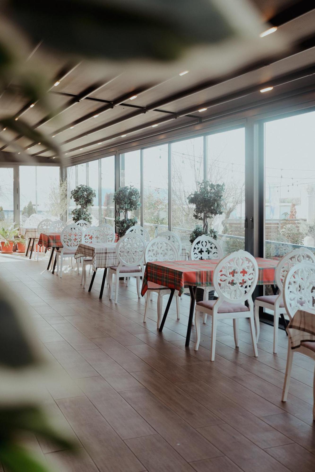 Nafron Hotel Prizren Eksteriør bilde